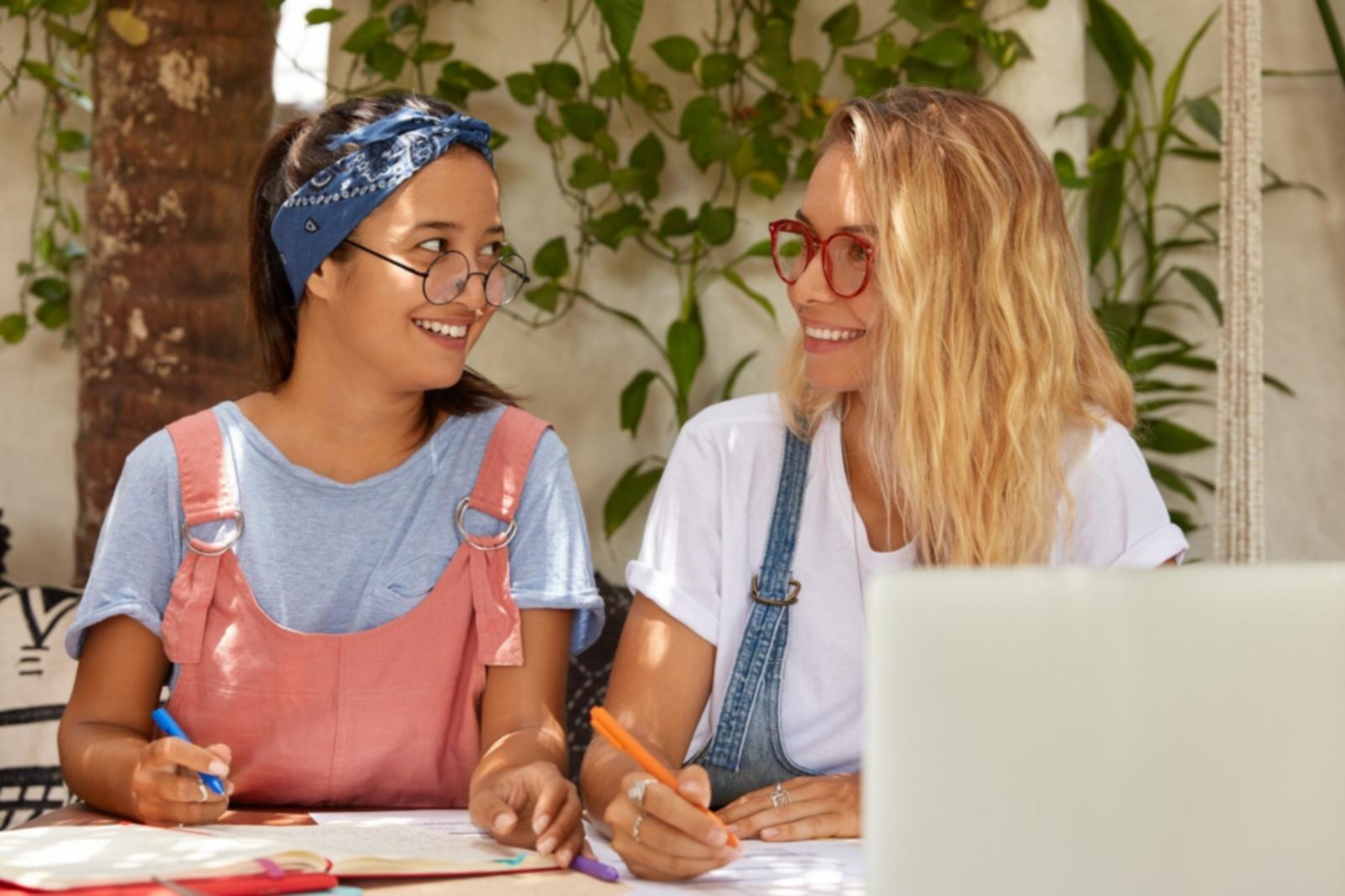 Persönliches Beratungsgespräch in ruhiger Atmosphäre